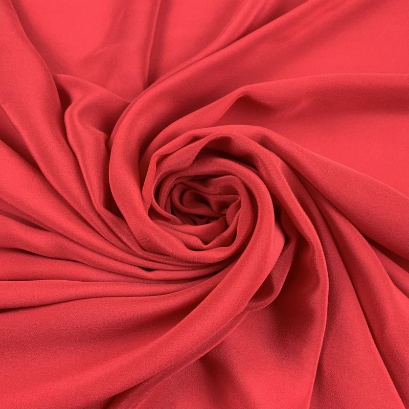 Crepe de Chine Seda Pura Vermelho Rubi • Luema Tecidos