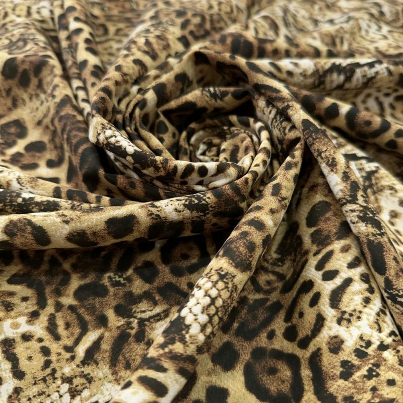 Tecido Viscose Estampada Animal Print Savana • Luema Tecidos