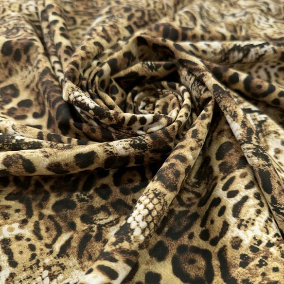 Tecido Viscose Estampada Animal Print Savana • Luema Tecidos