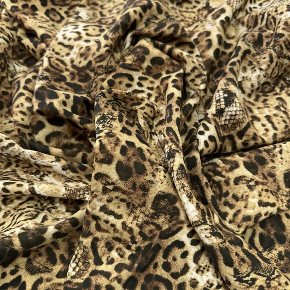 Tecido Viscose Estampada Animal Print Savana • Luema Tecidos