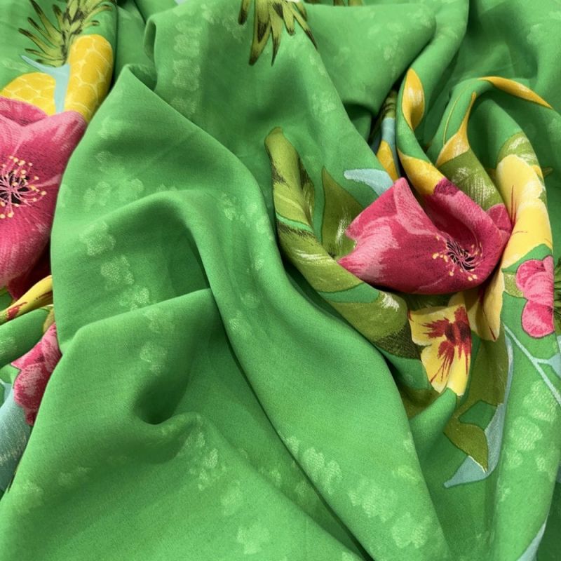 Tecido Viscose Estampada Floral Abacaxi Fundo Verde • Luema Tecidos