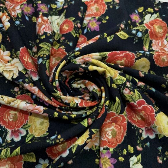 Tecido Viscose Estampada Rosas e Flores Fundo Preto • Luema Tecidos Tecido Viscose Estampada Rosas e Flores Fundo Preto • Luema Tecidos