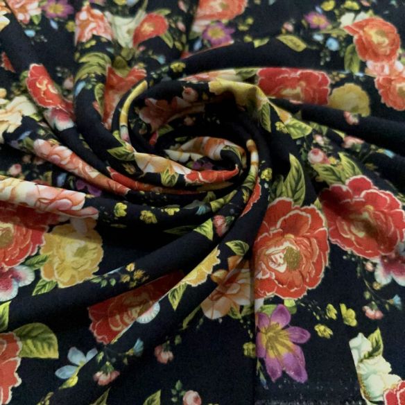 Tecido Viscose Estampada Rosas e Flores Fundo Preto • Luema Tecidos Tecido Viscose Estampada Rosas e Flores Fundo Preto • Luema Tecidos