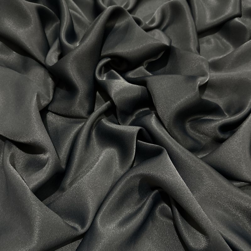 Tecido Crepe Patou Preto • Luema Tecidos