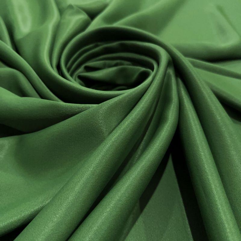 Tecido Crepe Patou Verde Oliva • Luema Tecidos