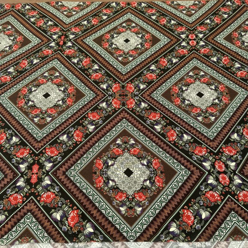 Tecido Viscose Quadros Floral • Luema Tecidos