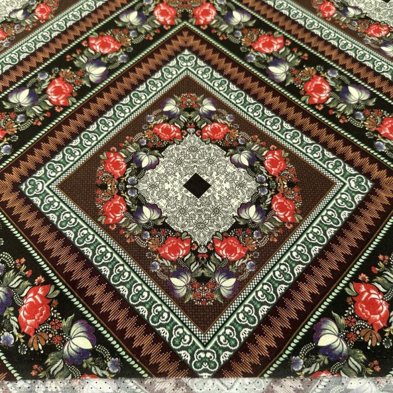 Tecido Viscose Quadros Floral • Luema Tecidos