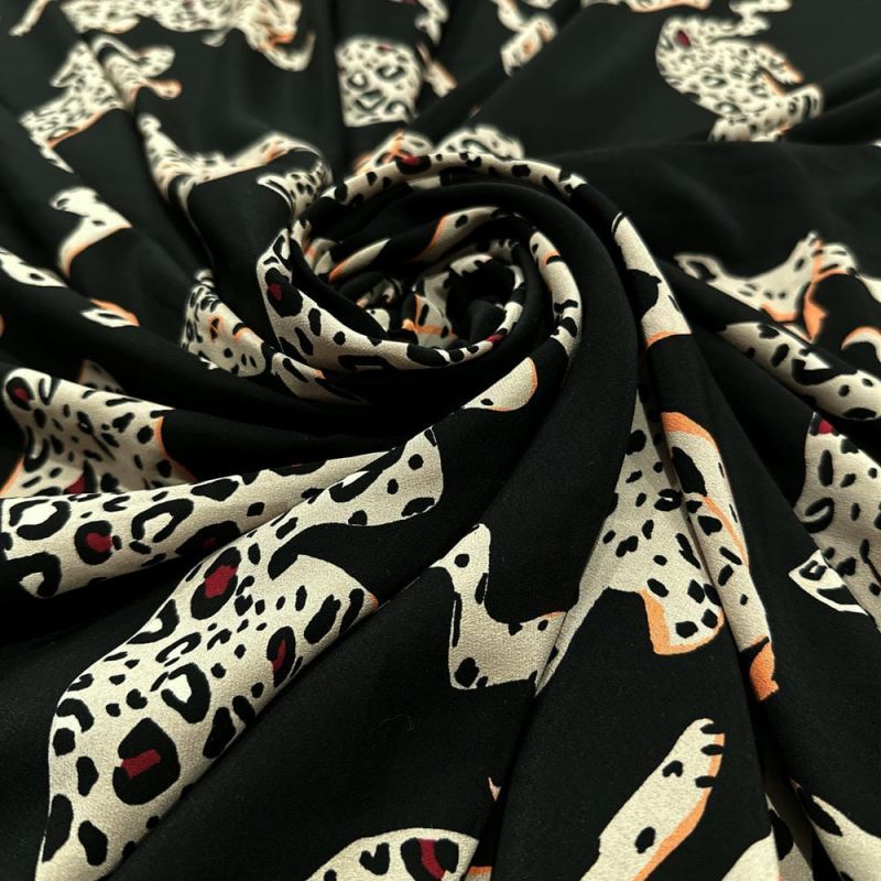 Tecido Crepe de Chine Seda Pura Onças • Luema Tecidos