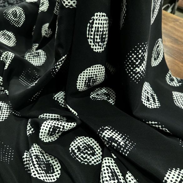 Tecido Crepe de Chine Seda Pura Circles • Luema Tecidos