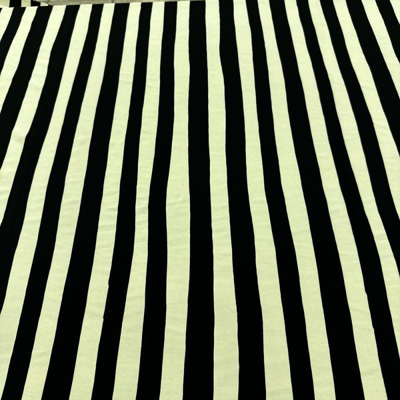 Tecido Crepe de Chine Seda Pura Listra Off e Preto • Luema Tecidos