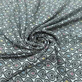 Tecido Viscose Corações Coloridos Tecido Viscose Corações Coloridos • Luema Tecidos
