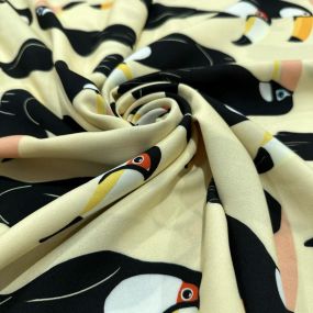 Tecido Viscose Tucanos Fundo Creme Tecido Viscose Tucanos Fundo Creme • Luema Tecidos 2