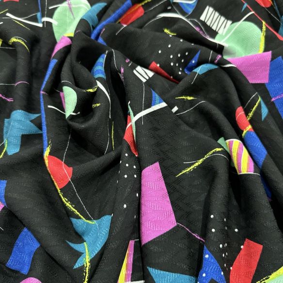 Tecido Viscose Jacquard Geométrico Colorido • Luema Tecidos Tecido Viscose Jacquard Geométrico Colorido • Luema Tecidos