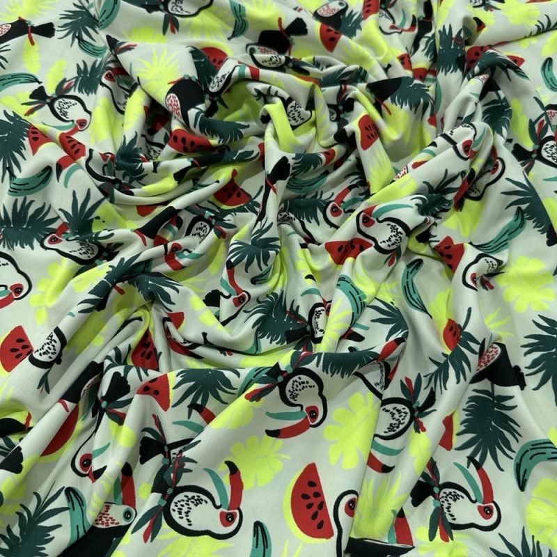 Tecido Malha Fluity Tucanos e Frutas • Luema Tecidos