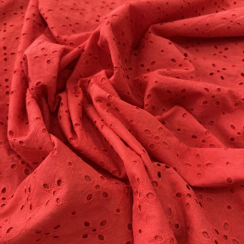 Tecido Laise de algodão Bordada Vermelho Rubi • Luema Tecidos