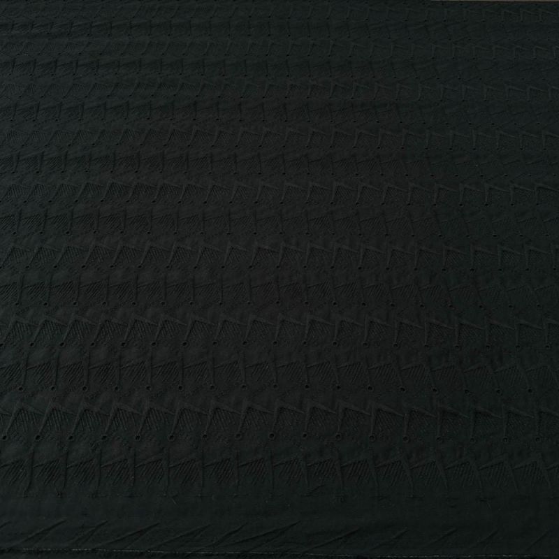 Tecido Laise de algodão Bordada Chevron Preto • Luema Tecidos Tecido Laise de algodão Bordada Chevron Preto • Luema Tecidos