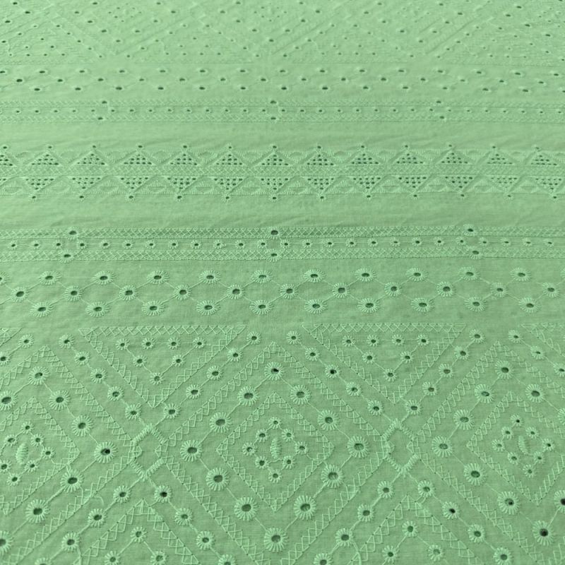 Tecido Laise de algodão Bordada Verde Hortelã • Luema Tecidos