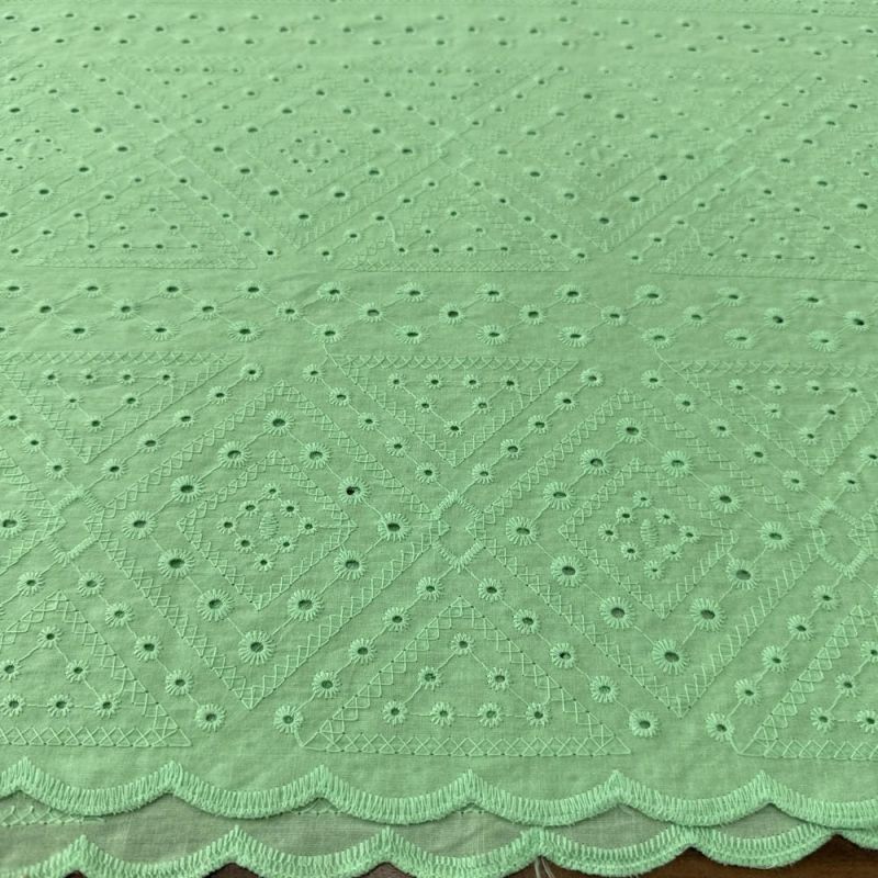 Tecido Laise de algodão Bordada Verde Hortelã • Luema Tecidos