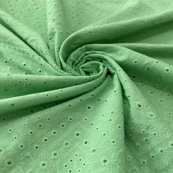 Tecido Laise de algodão Bordada Verde Hortelã • Luema Tecidos