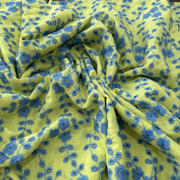 Tecido Laise de algodão Bordada Azul Fundo Amarelo • Luema Tecidos Tecido Laise de algodão Bordada Azul Fundo Amarelo • Luema Tecidos