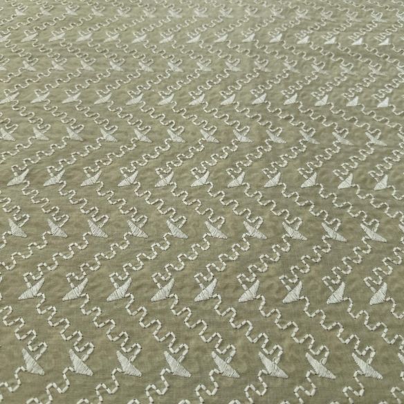 Tecido Laise de algodão Bordada Zig-Zag Bege • Luema Tecidos