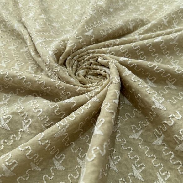 Tecido Laise de algodão Bordada Zig-Zag Bege • Luema Tecidos