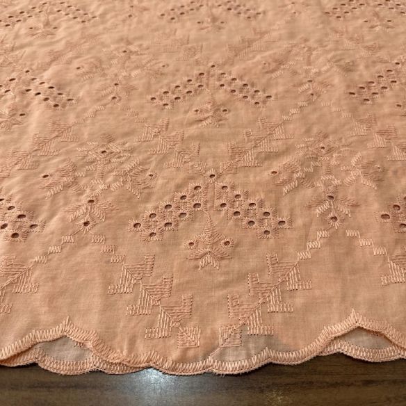 Tecido Laise de algodão Bordada Laranja Claro • Luema Tecidos