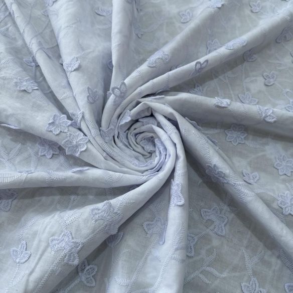 Tecido Laise de algodão Bordada 3D Branco e Lilás • Luema Tecidos