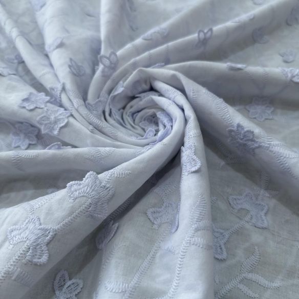 Tecido Laise de algodão Bordada 3D Branco e Lilás • Luema Tecidos