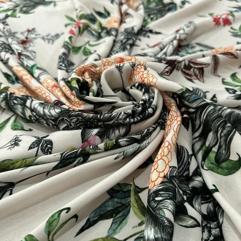 Tecido Viscose Estampada Floral Fundo Areia • Luema Tecidos Tecido Viscose Estampada Floral Fundo Areia • Luema Tecidos