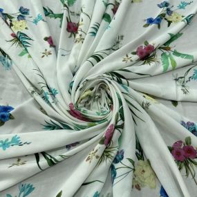 Tecido Viscose Estampada Digital Floral Branco Tecido Viscose Estampada Digital Floral Branco • Luema Tecidos