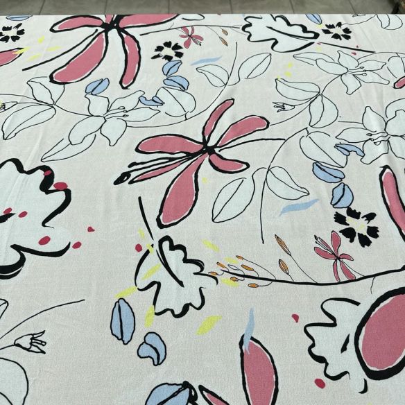 Tecido Crepe Viscose Estampada Flowers • Luema Tecidos