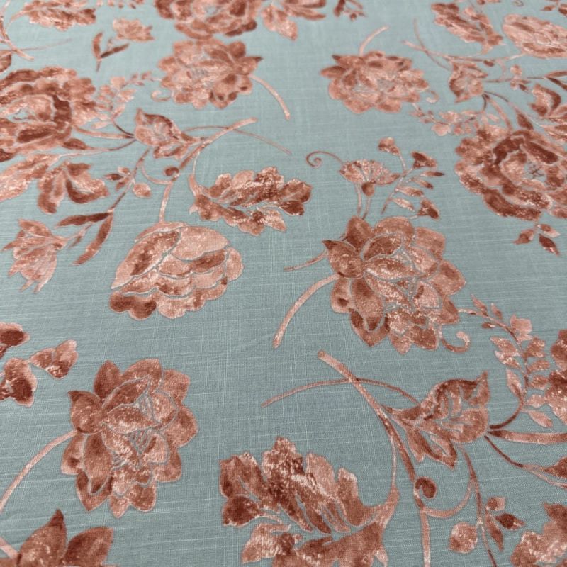 Tecido Viscolinho Estampado Floral Fundo Azul Claro • Luema Tecidos