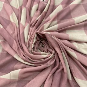 Tecido Viscoseda Xadrez Nude e Rosa Tecido Viscoseda Xadrez Nude e Rosa • Luema Tecidos