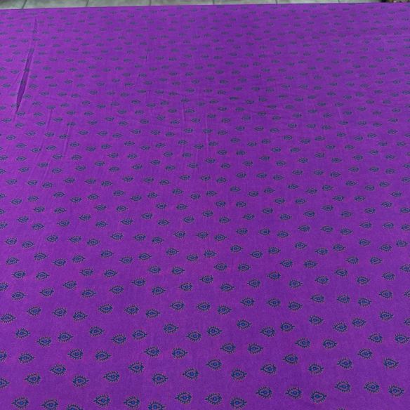 Tecido Viscoseda Estampado Micro Floral Magenta • Luema Tecidos