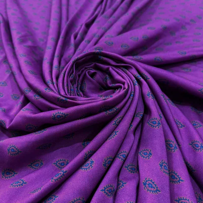 Tecido Viscoseda Estampado Micro Floral Magenta • Luema Tecidos