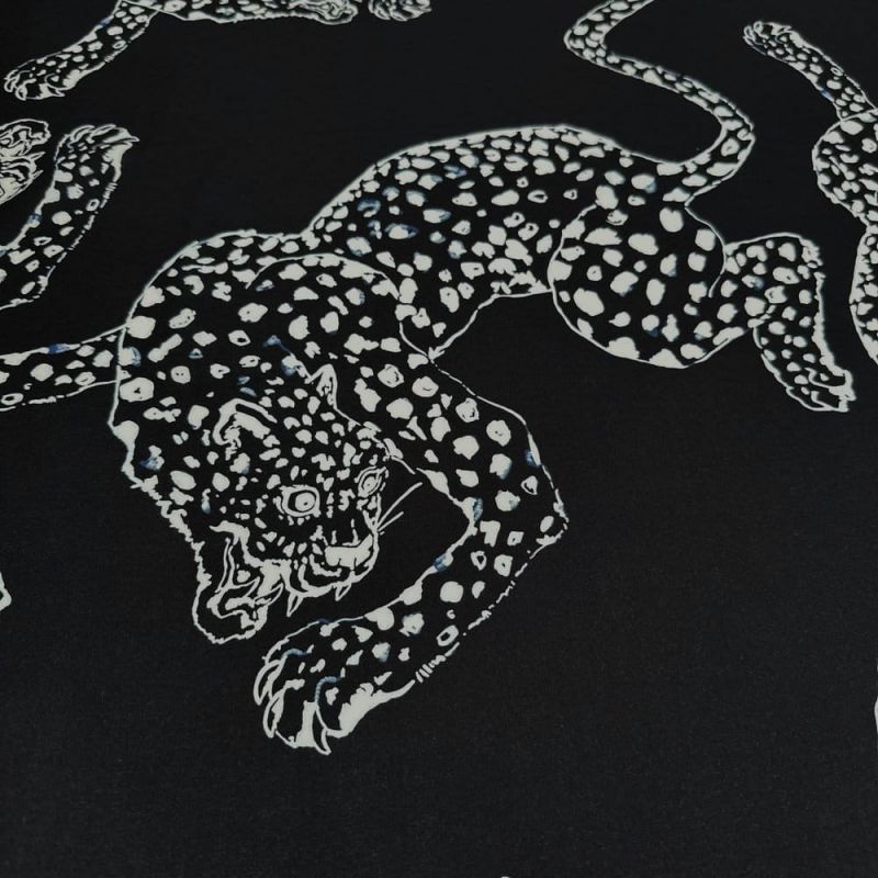 Tecido Viscose Estampada Onças Animal Print • Luema Tecidos