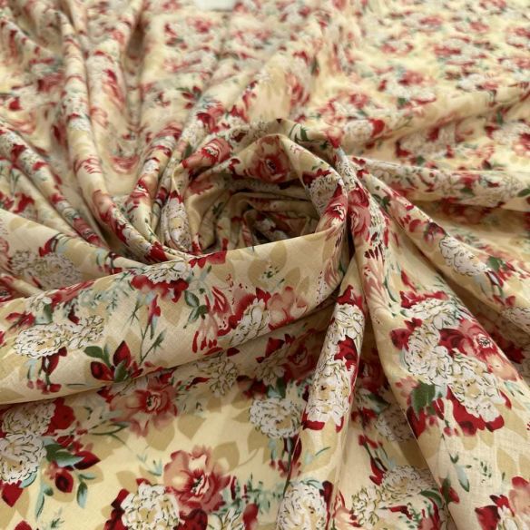 Tecido Cambraia de Algodão Estampado Floral Fundo Bege • Luema Tecidos