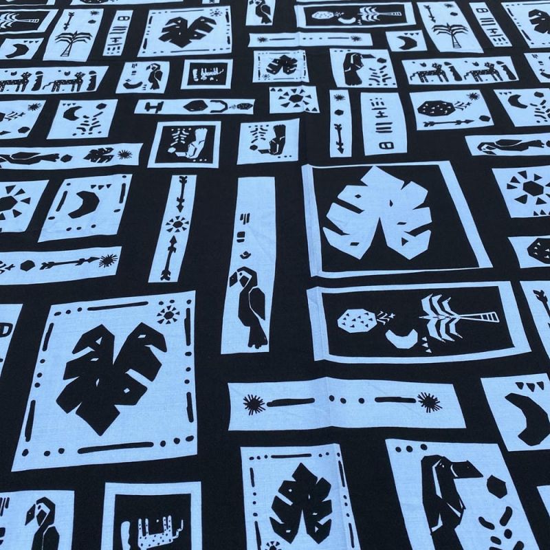 Tecido Viscolinho Estampado Quadros Preto e Azul • Luema Tecidos