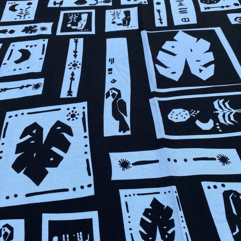 Tecido Viscolinho Estampado Quadros Preto e Azul • Luema Tecidos