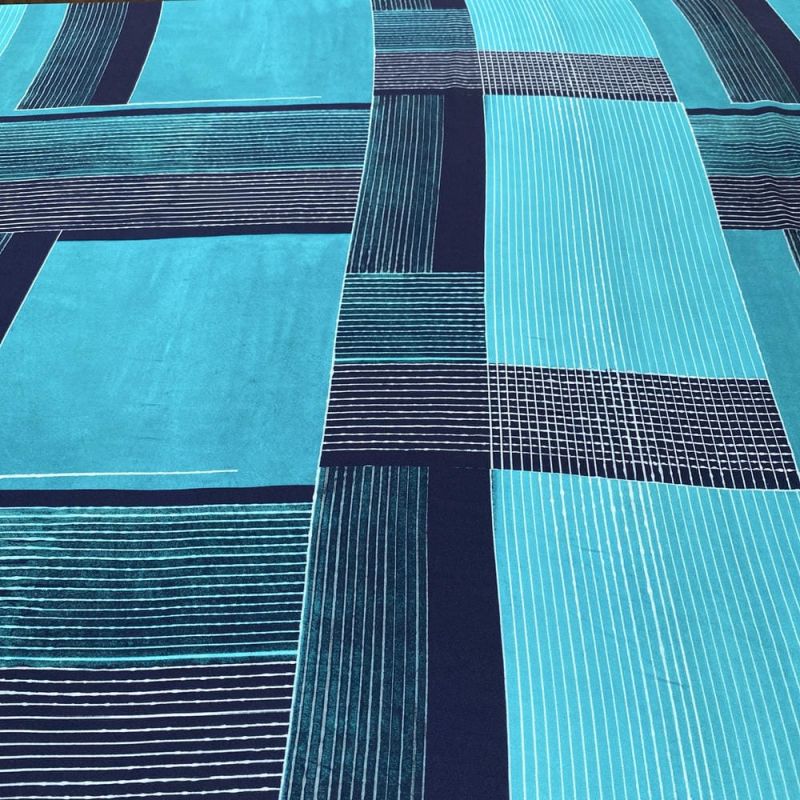Tecido Crepe Viscose Estampada Quadros Azul • Luema Tecidos