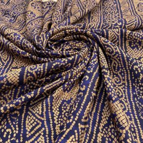 Tecido Viscoseda Estampada Bege e Azul Marinho Tecido Viscoseda Estampada Bege e Azul Marinho • Luema Tecidos 2