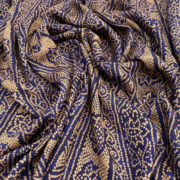 Tecido Viscoseda Estampada Bege e Azul Marinho • Luema Tecidos Tecido Viscoseda Estampada Bege e Azul Marinho • Luema Tecidos