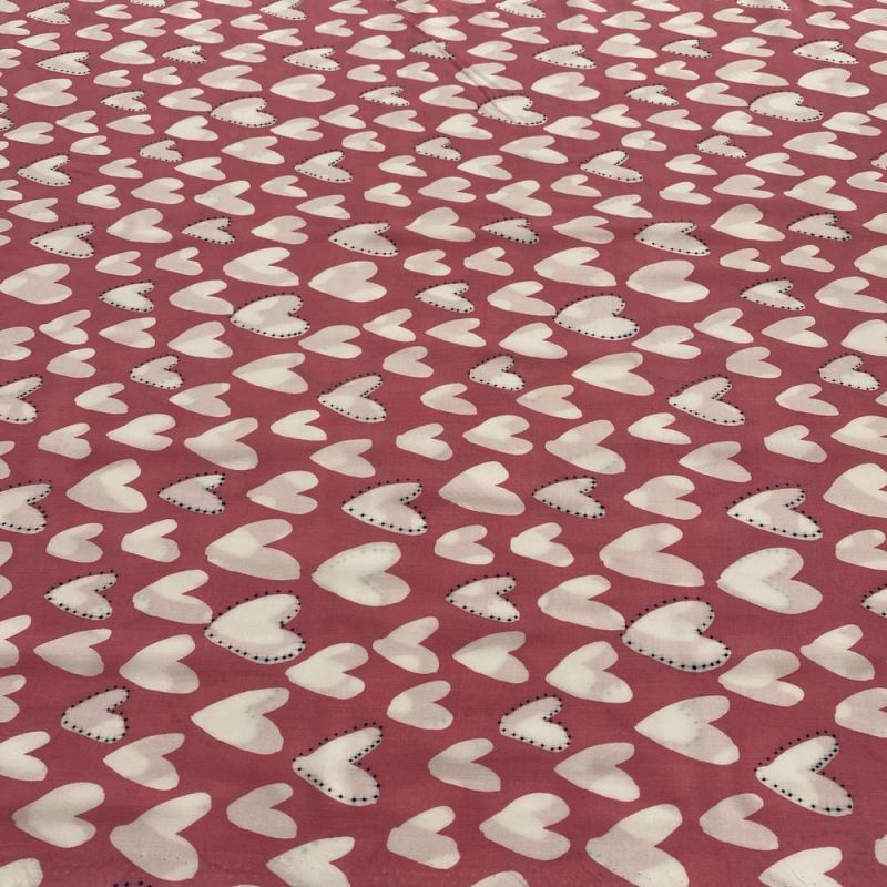 Tecido Viscose Estampada Corações Fundo Pink • Luema Tecidos