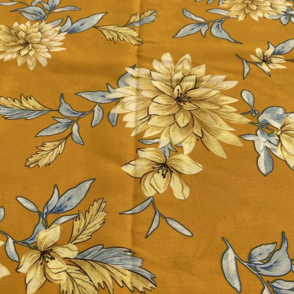 Tecido Viscose Estampada Floral Fundo Mostarda • Luema Tecidos