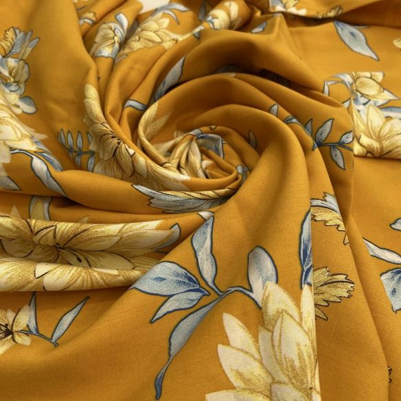 Tecido Viscose Estampada Floral Fundo Mostarda • Luema Tecidos