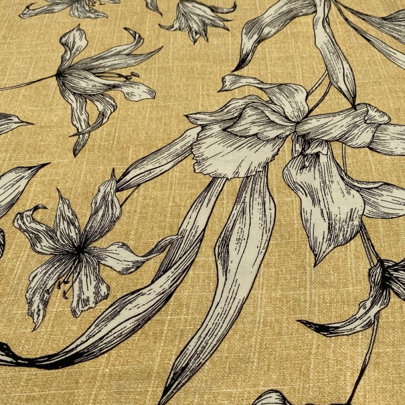 Tecido Viscose Estampada Floral Branco Fundo Bege • Luema Tecidos