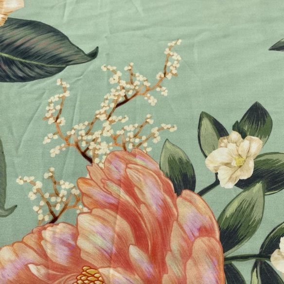 Tecido Viscose Estampada Crisantemos Vermelhos • Luema Tecidos