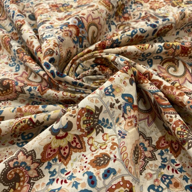 Tecido Cambraia de Algodão Floral Arabesco Azul • Luema Tecidos