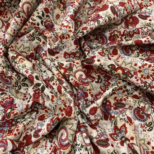 Tecido Cambraia de Algodão Floral Arabesco Vermelho • Luema Tecidos